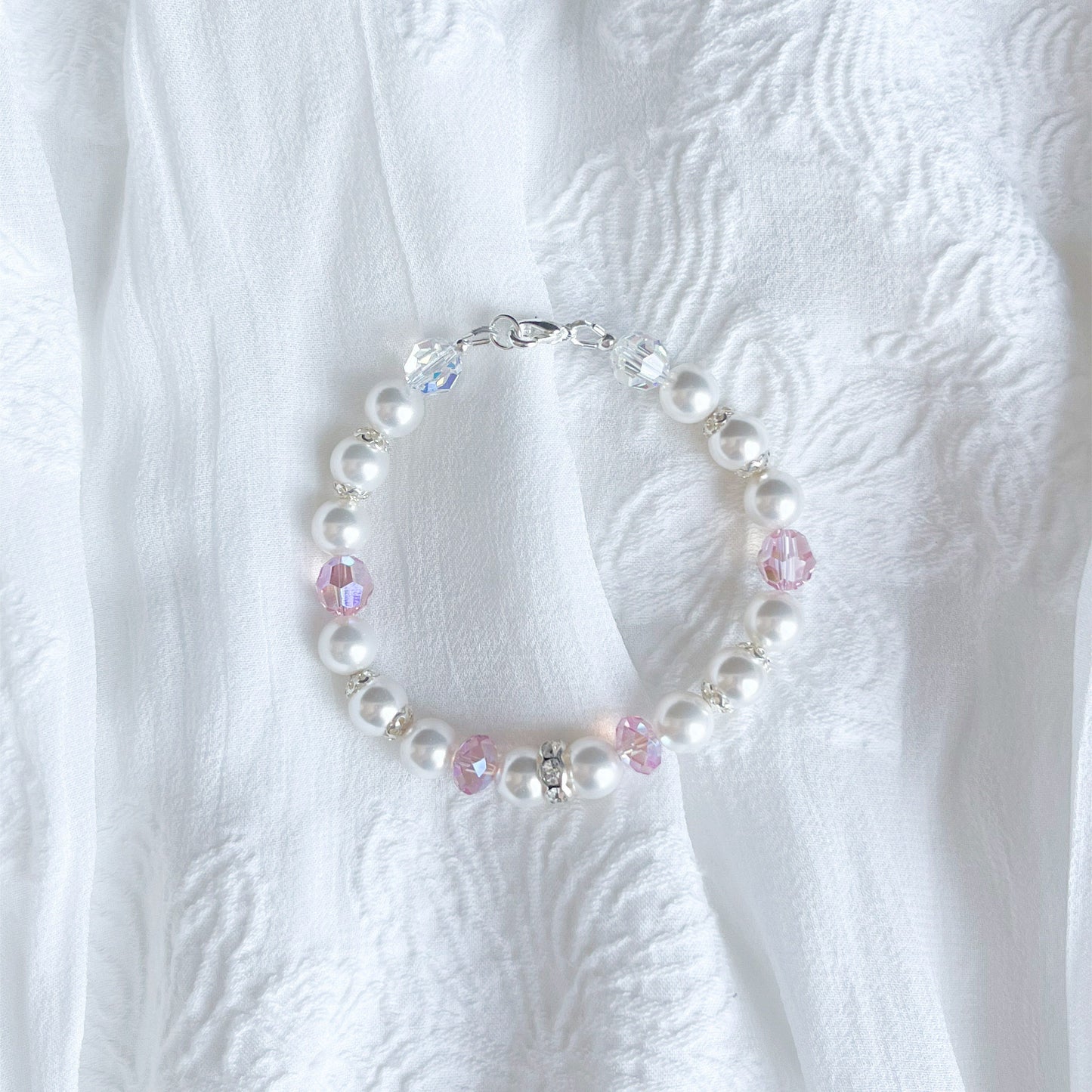 The Amélie Bracelet - Hand-Strung Crystal Pearl Bracelet - White and Pink