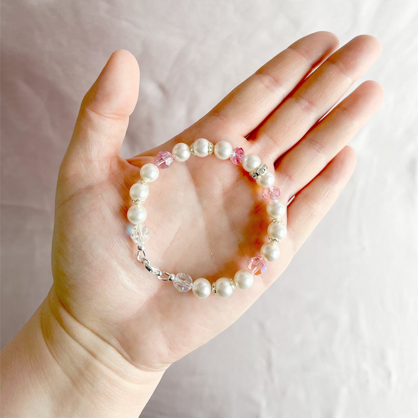 The Amélie Bracelet - Hand-Strung Crystal Pearl Bracelet - White and Pink