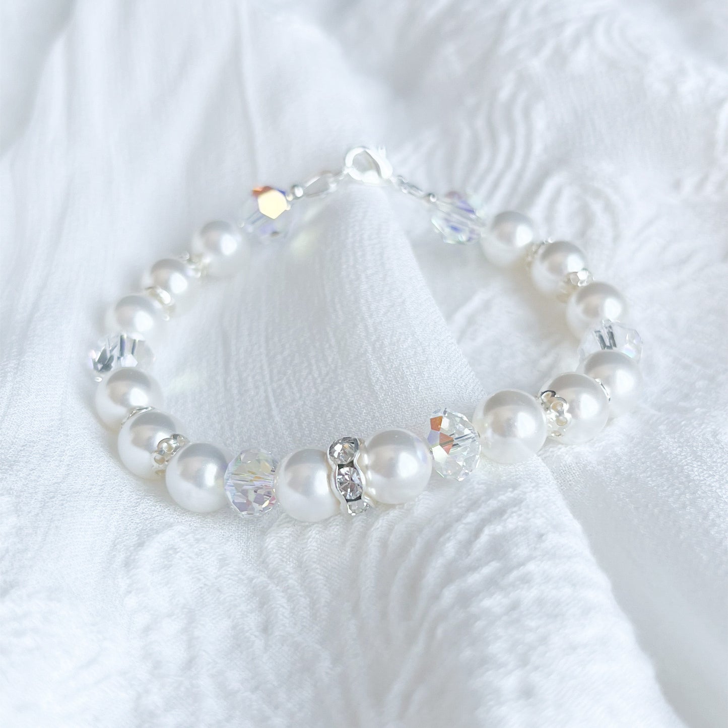 The Amélie Bracelet - Hand-Strung Crystal Pearl Bracelet - White